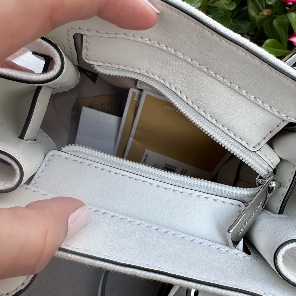 Michael Kors XS PURSE - Picture 6 of 14